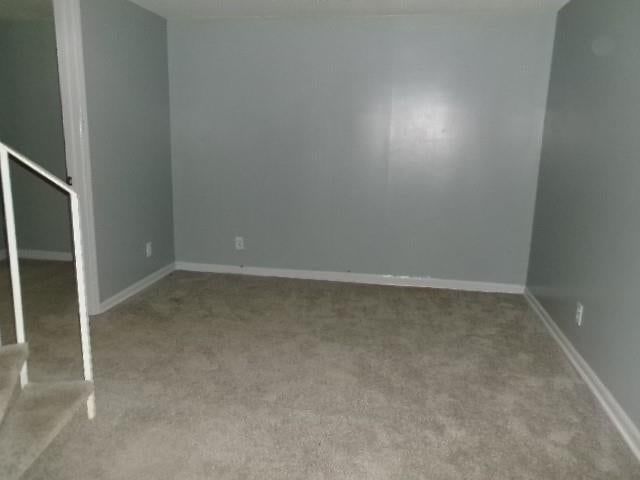 Photo 14 of 22 - 3811 S Delaware Avenue, Independence, MO 64055