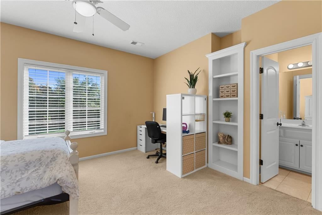 Photo 52 of 66 - 311 NW Rockwood Court, Lee's Summit, MO 64081