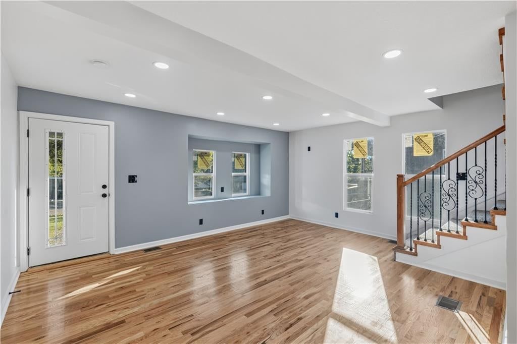 3410 Barnett Avenue, Kansas City, KS: listing photo 2