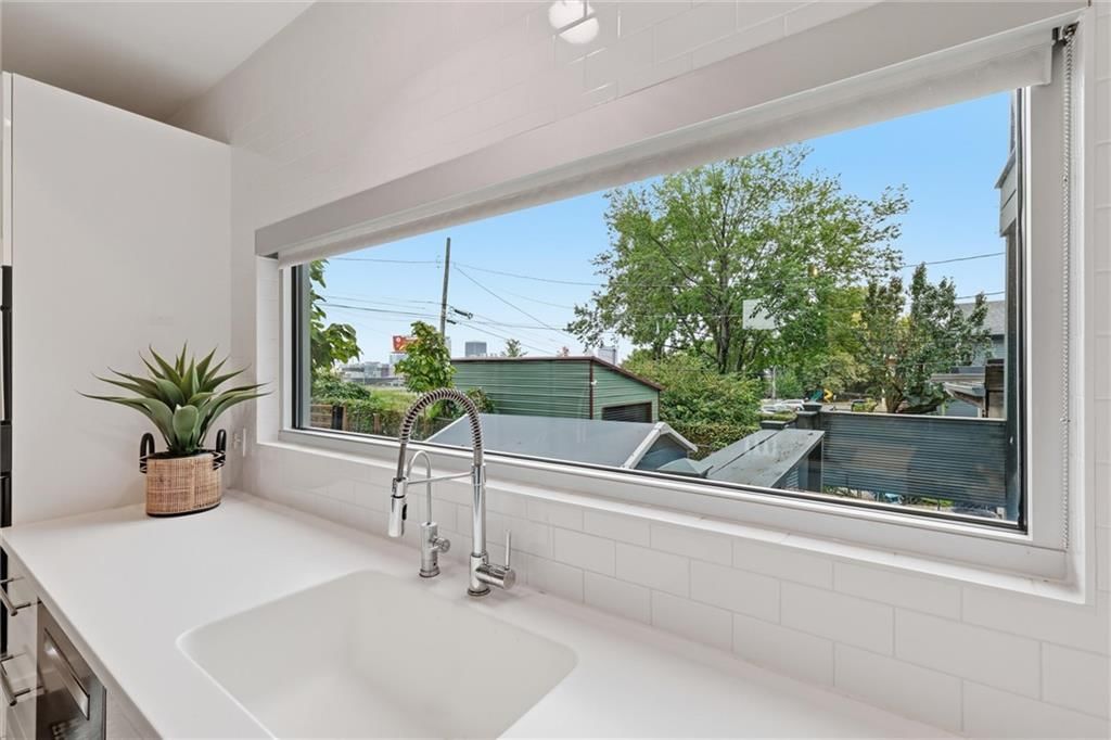 Photo 19 of 42 - 1633 Jefferson Street, Kansas City, MO 64108