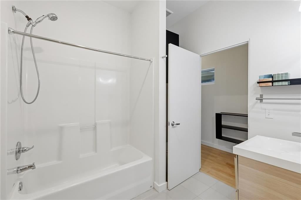 Photo 27 of 42 - 1633 Jefferson Street, Kansas City, MO 64108