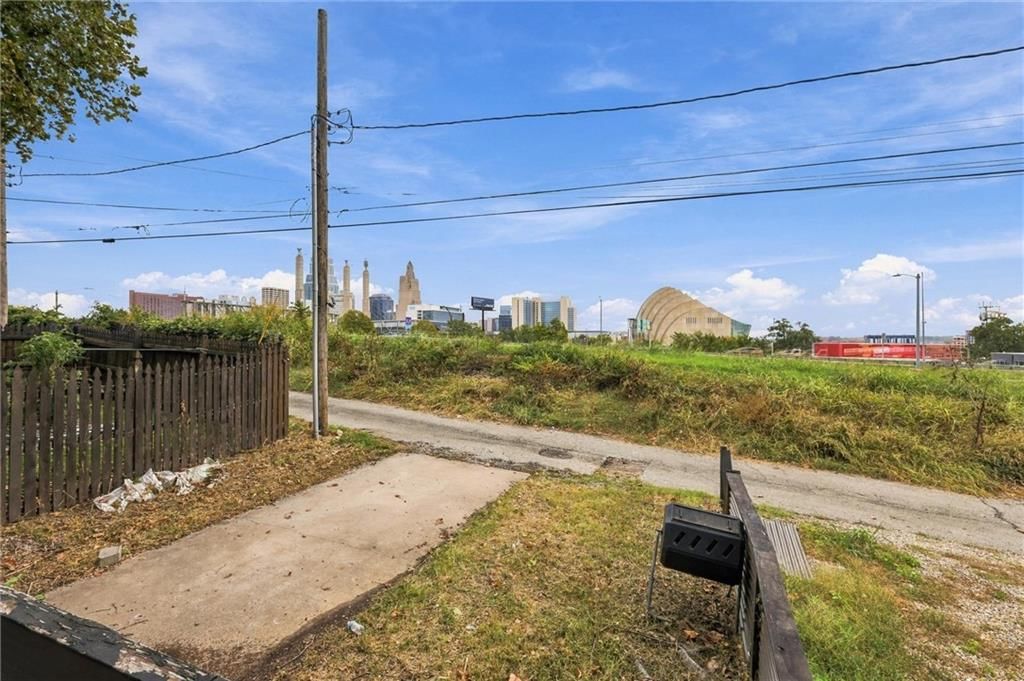 Photo 36 of 42 - 1633 Jefferson Street, Kansas City, MO 64108