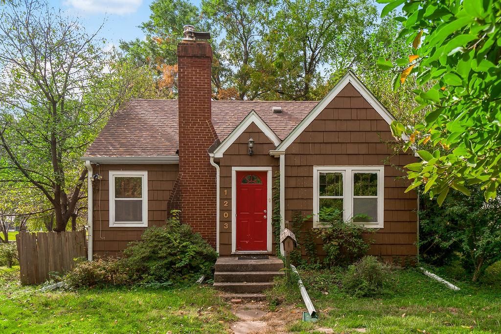 1203 W 27TH Street, Independence, MO: listing photo 2