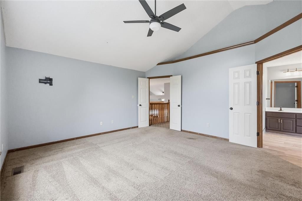 Carpet at 701 NW Rosaceae Drive, Blue Springs, MO 64015