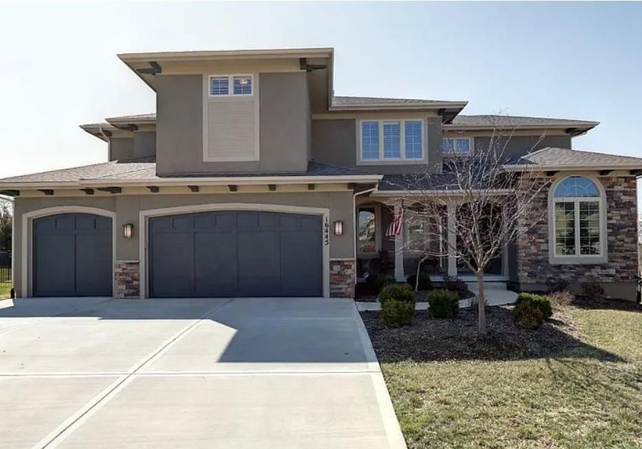 16445 Carter Street, Overland Park, KS