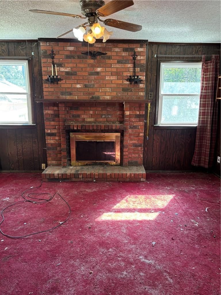 Fireplace at 11231 E 14th Street S, Independence, MO 64052