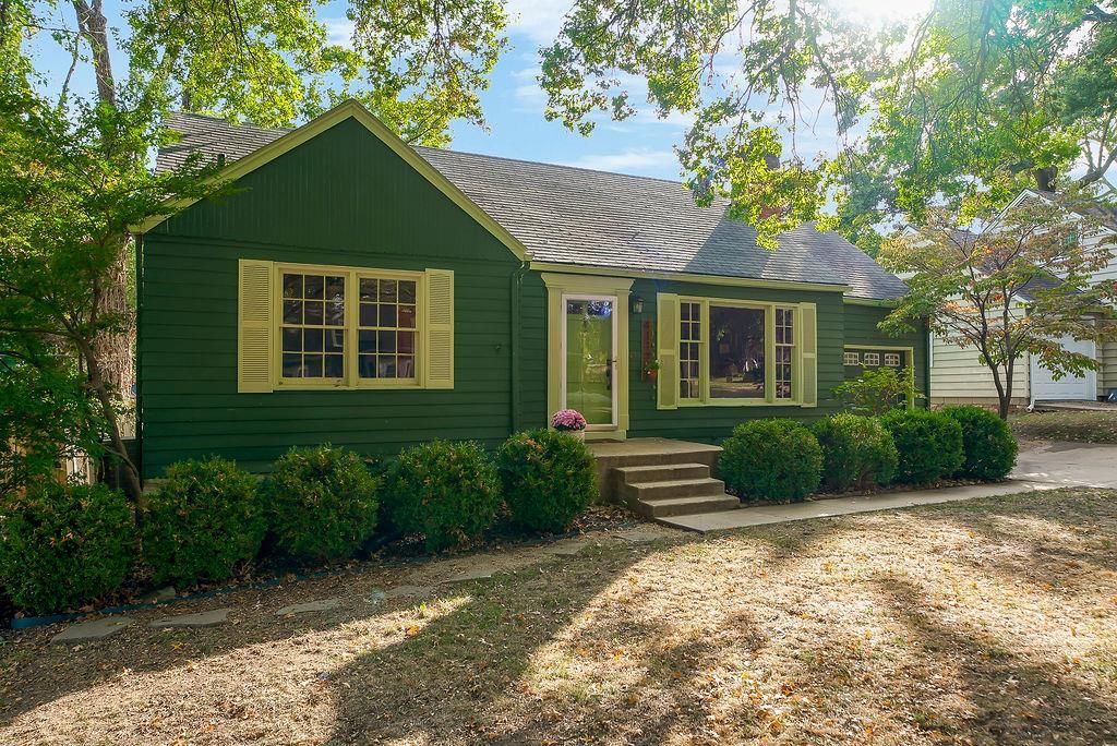 4117 W 53RD Terrace, Roeland Park, KS