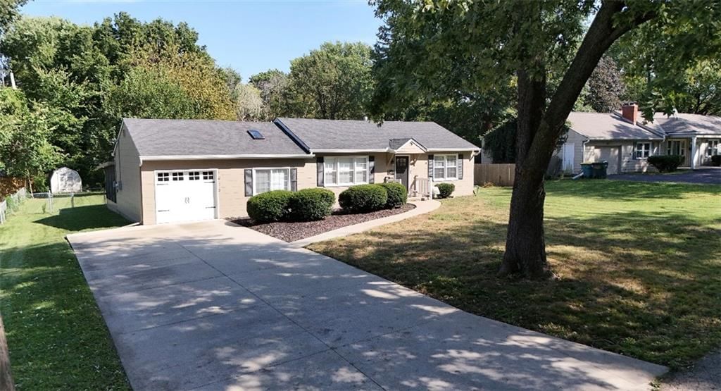 6419 Bluejacket Street, Shawnee, KS