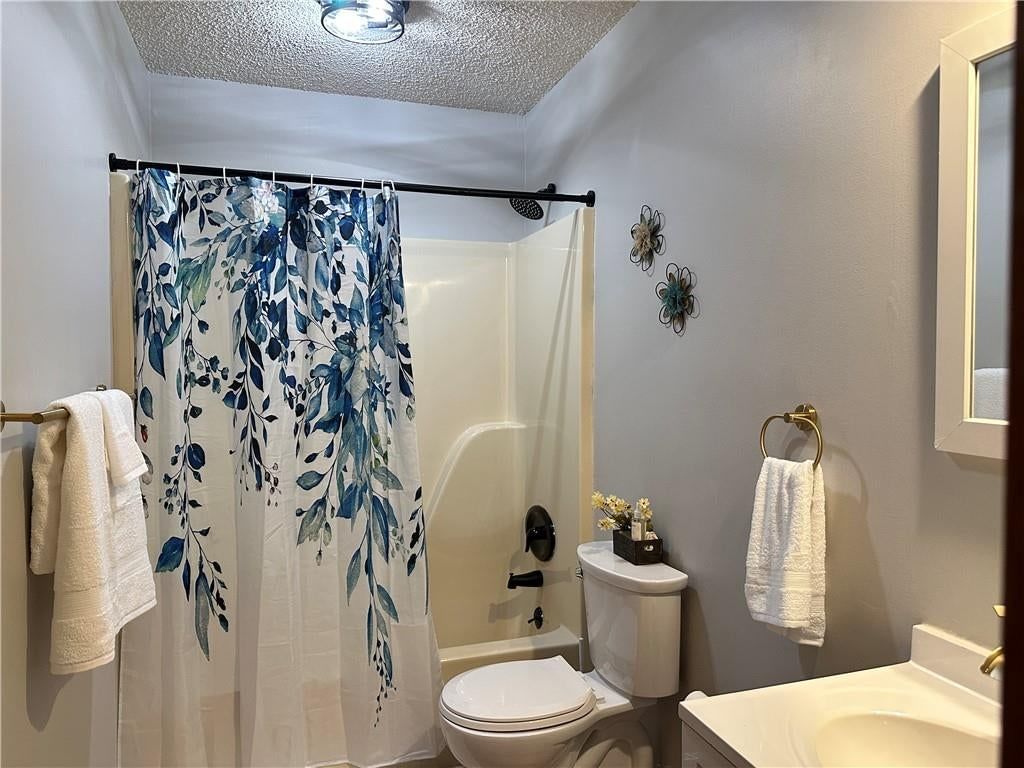 Photo 10 of 31 - 16003 Allen Street, Belton, MO 64012