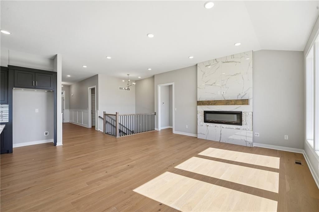 Photo 10 of 28 - 18585 W 195th Street, Spring Hill, KS 66083