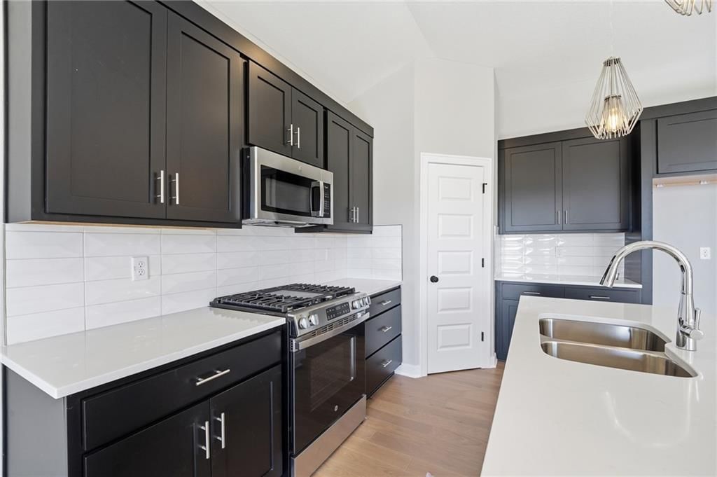 Photo 13 of 28 - 18585 W 195th Street, Spring Hill, KS 66083