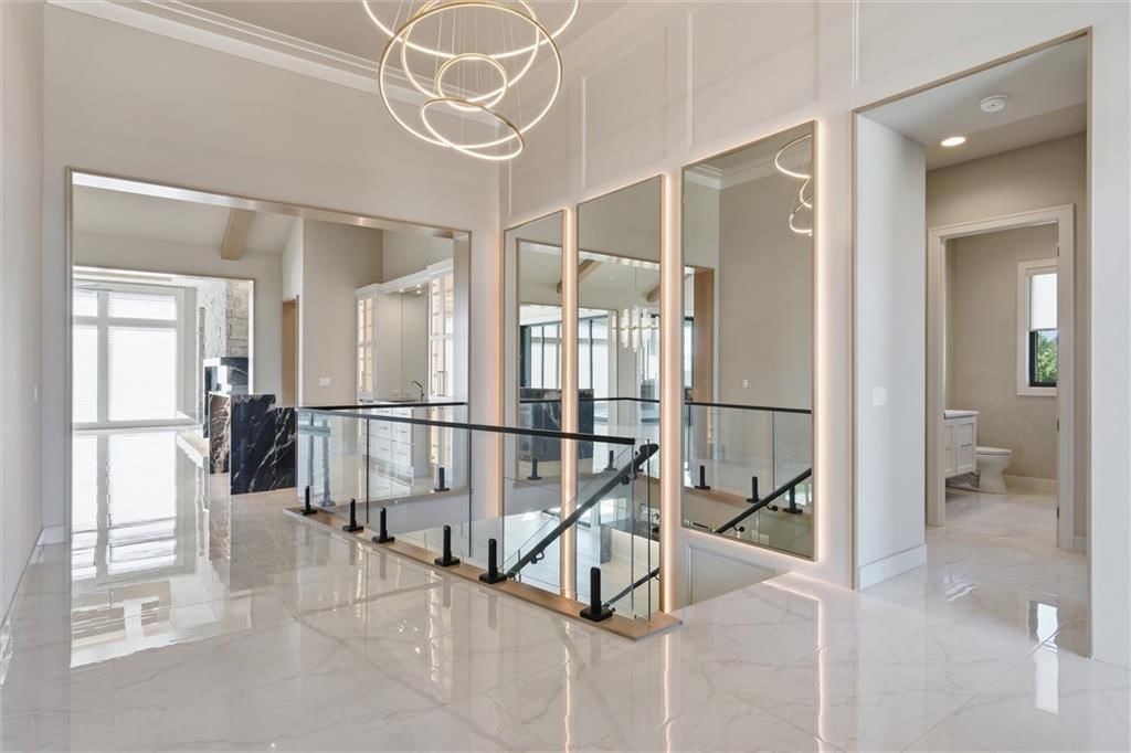 Photo 4 of 54 - 13614 Granada Drive, Leawood, KS 66224
