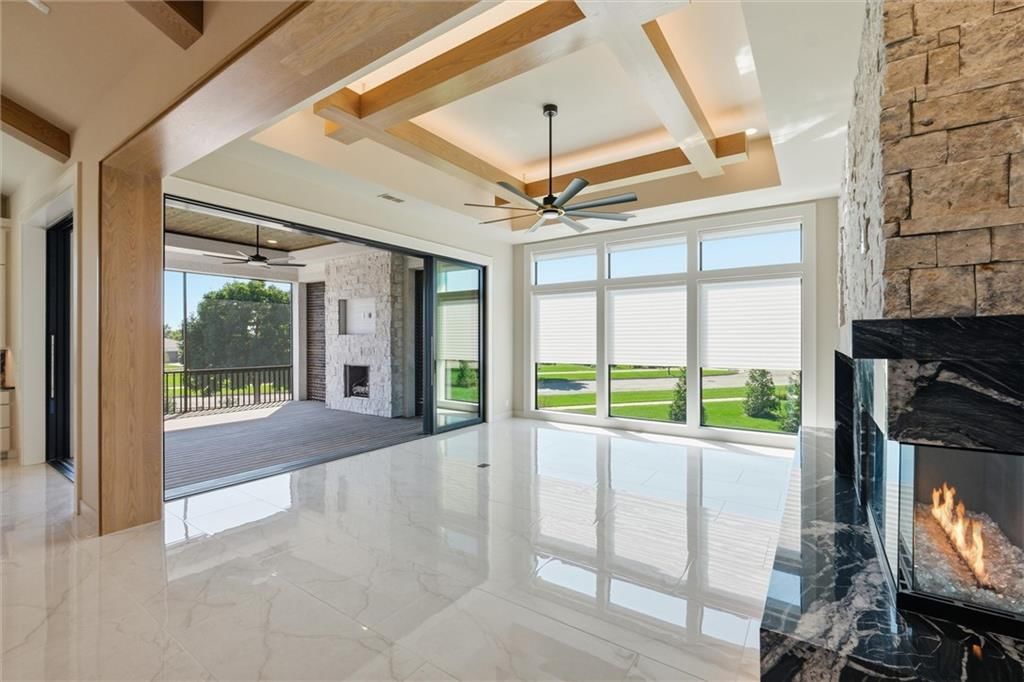 Photo 8 of 54 - 13614 Granada Drive, Leawood, KS 66224