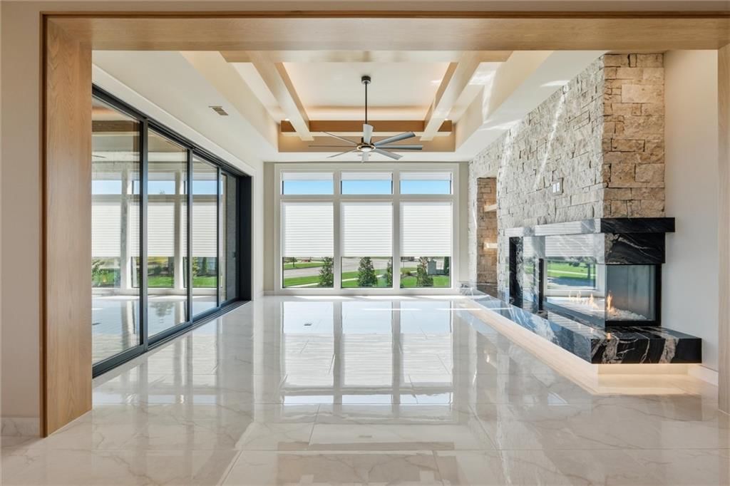 Photo 10 of 54 - 13614 Granada Drive, Leawood, KS 66224