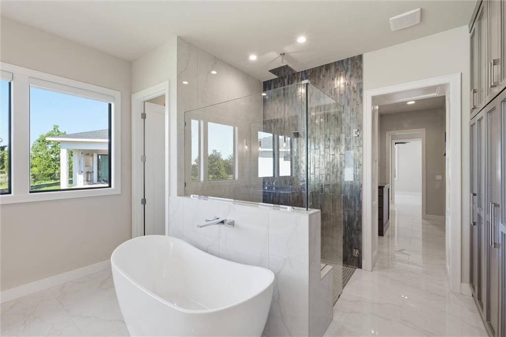 Photo 26 of 54 - 13614 Granada Drive, Leawood, KS 66224
