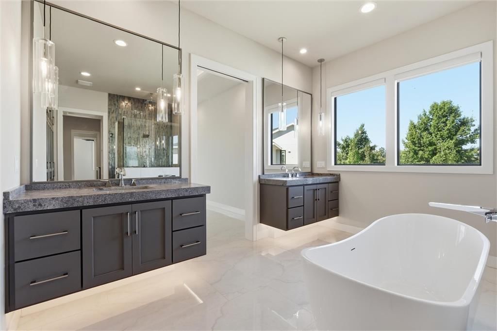 Photo 27 of 54 - 13614 Granada Drive, Leawood, KS 66224