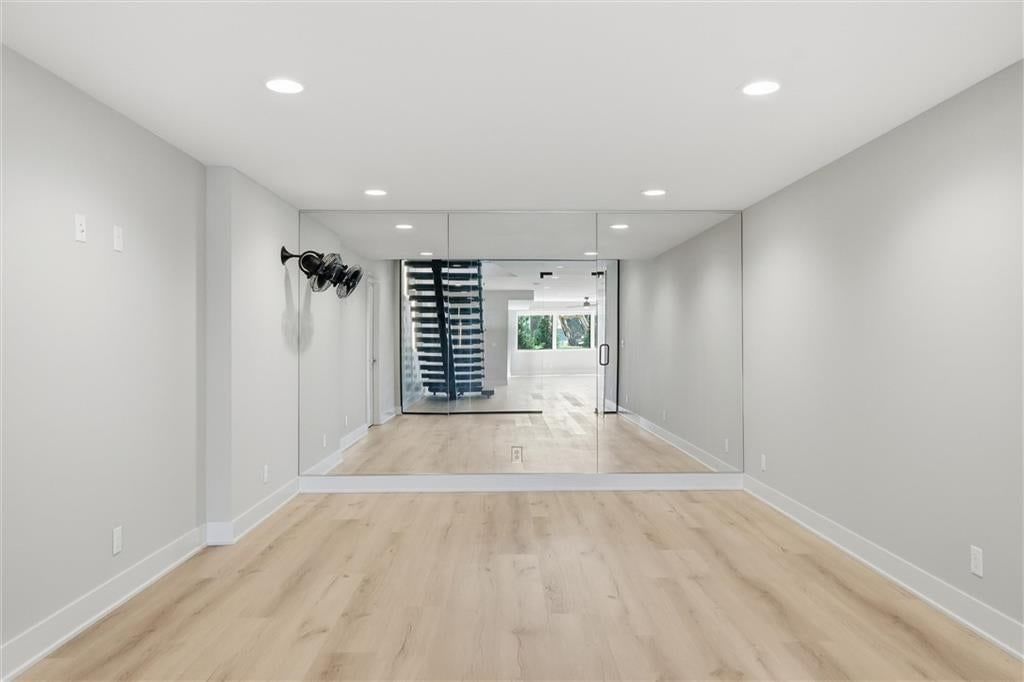 Photo 33 of 54 - 13614 Granada Drive, Leawood, KS 66224
