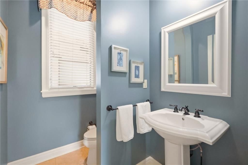 Photo 31 of 68 - 20108 W 92nd Street, Lenexa, KS 66220