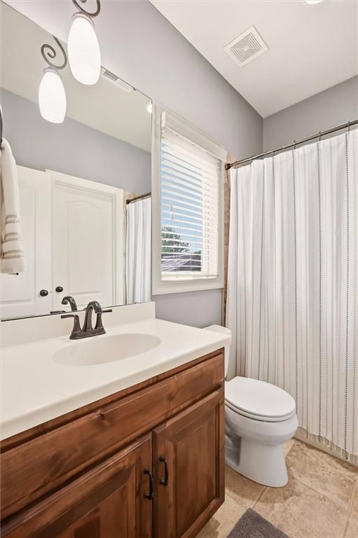 Photo 66 of 68 - 20108 W 92nd Street, Lenexa, KS 66220