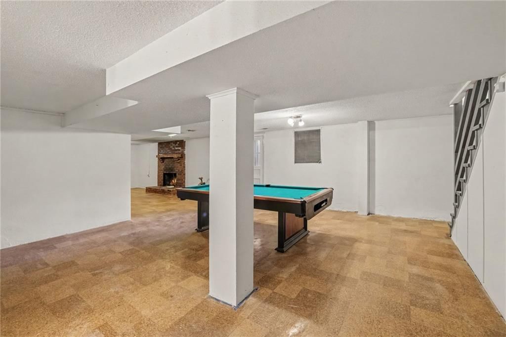 Photo 24 of 32 - 5125 Spring Avenue, Kansas City, MO 64133