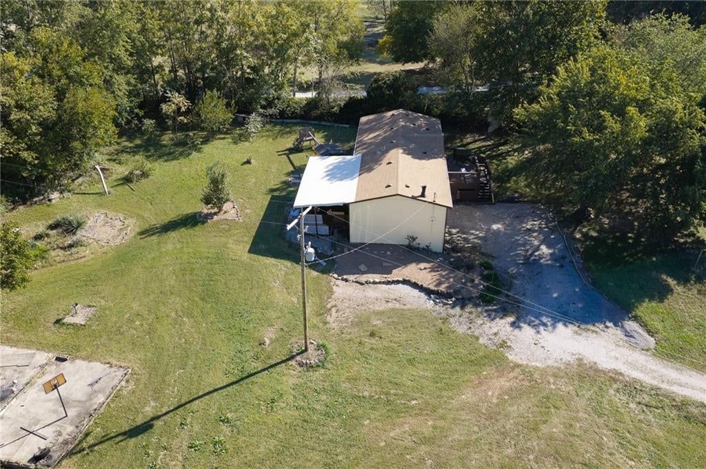 12576 166th Street, Linwood, KS: listing photo 2