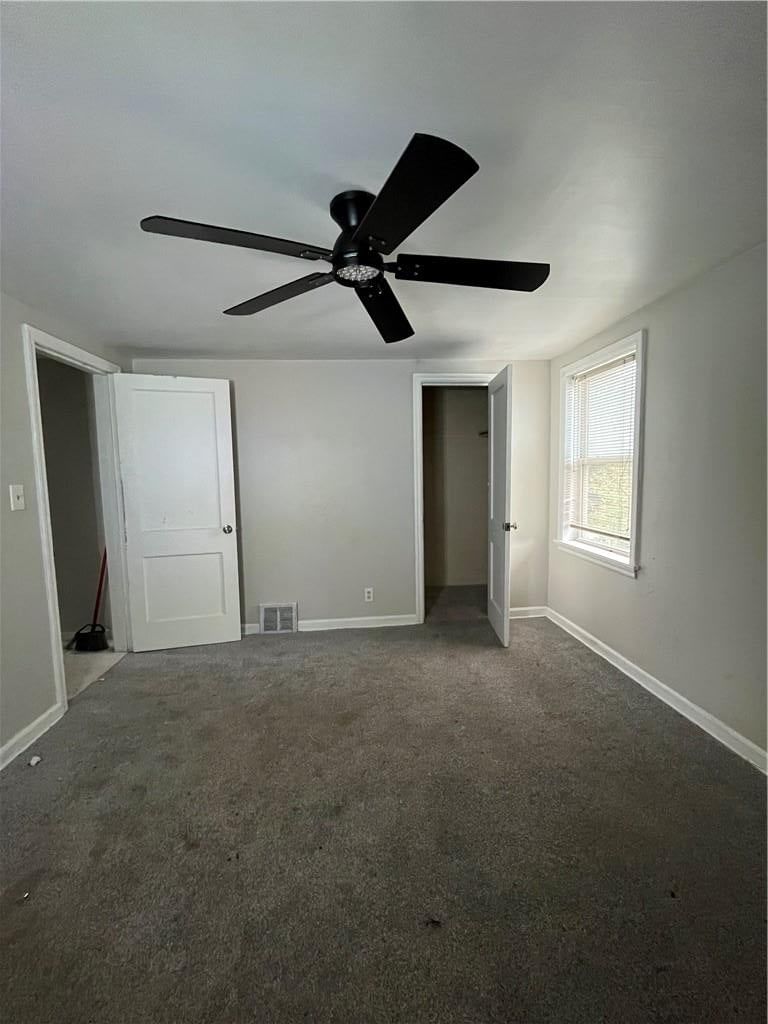 Carpet at 5525 Wabash Avenue, Kansas City, MO 64130