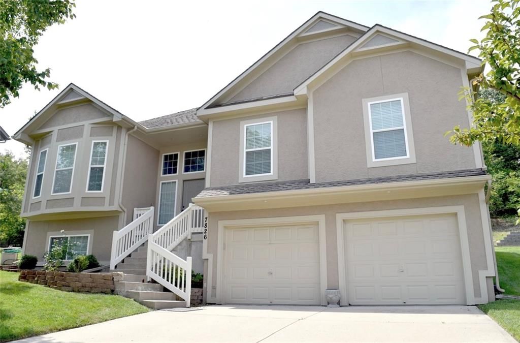 7826 Mullen, Lenexa, KS