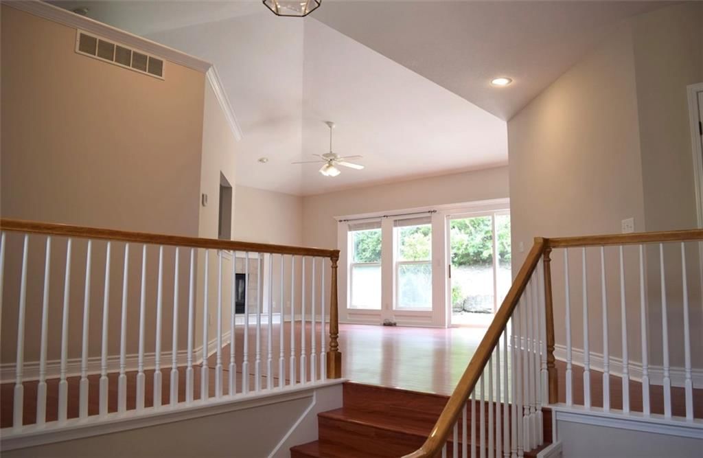 7826 Mullen, Lenexa, KS: listing photo 2