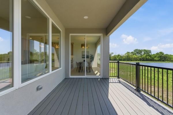 Photo 20 of 57 - 16055 Eisenhower Road, Leavenworth, KS 66048