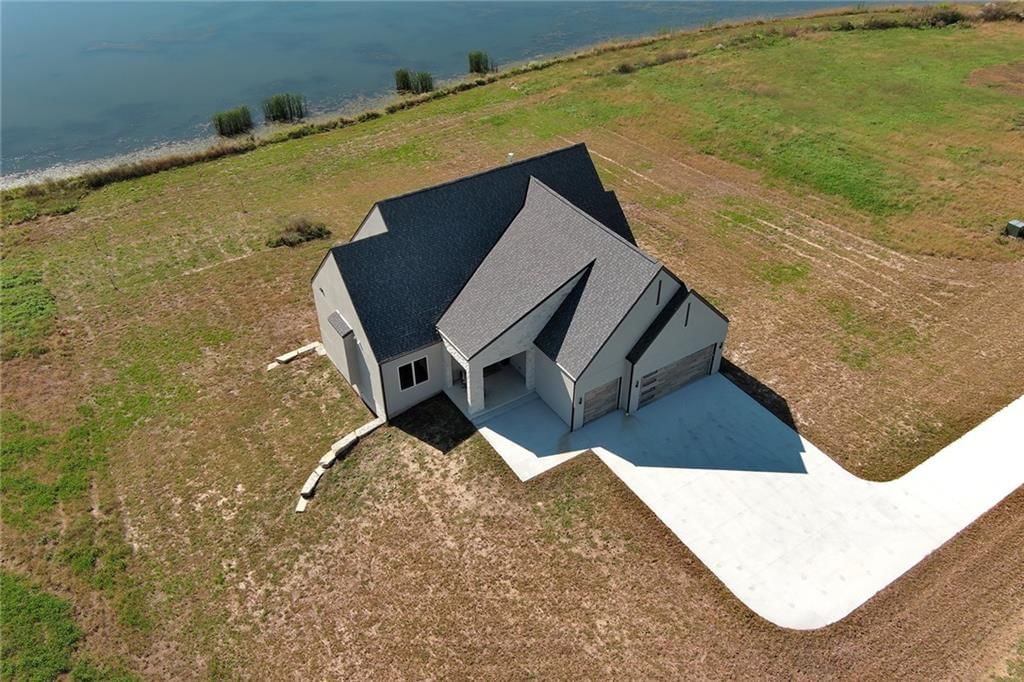 Photo 51 of 57 - 16055 Eisenhower Road, Leavenworth, KS 66048