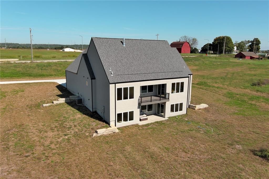 Photo 52 of 57 - 16055 Eisenhower Road, Leavenworth, KS 66048