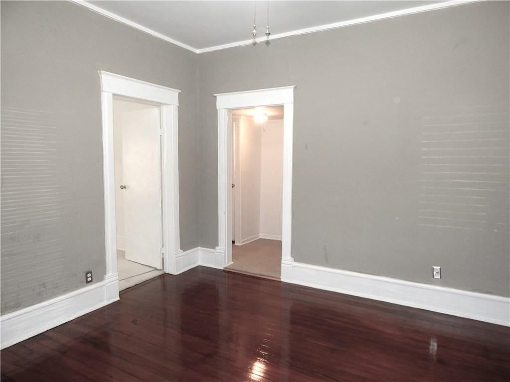 Photo 4 of 15 - 452 WATER Street, Liberty, MO 64068