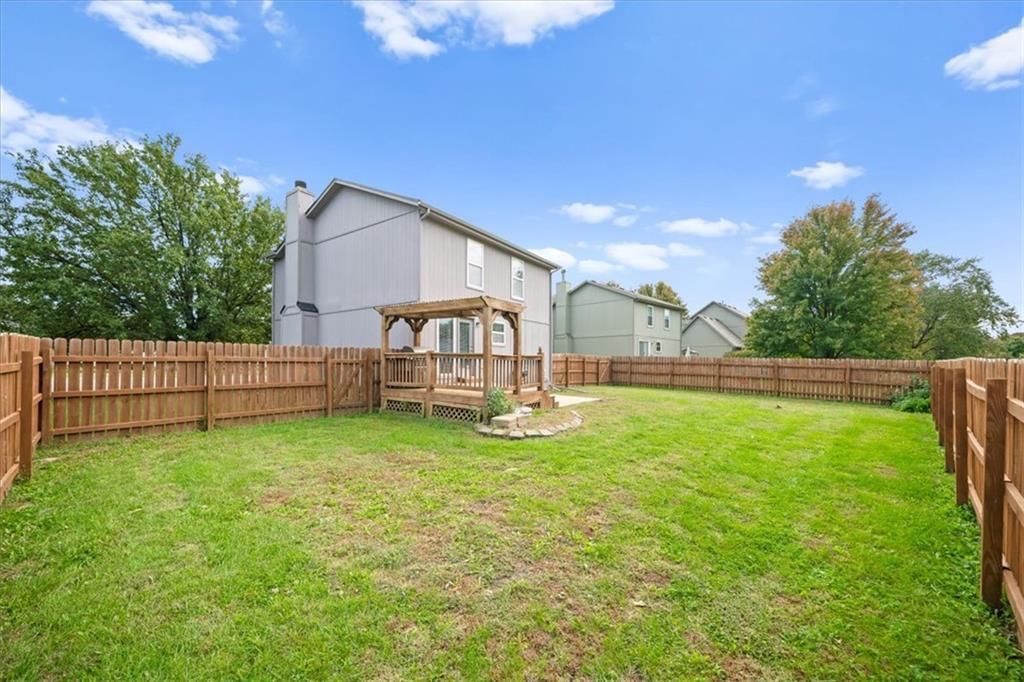 Photo 33 of 42 - 416 N Hickory Street, Gardner, KS 66030