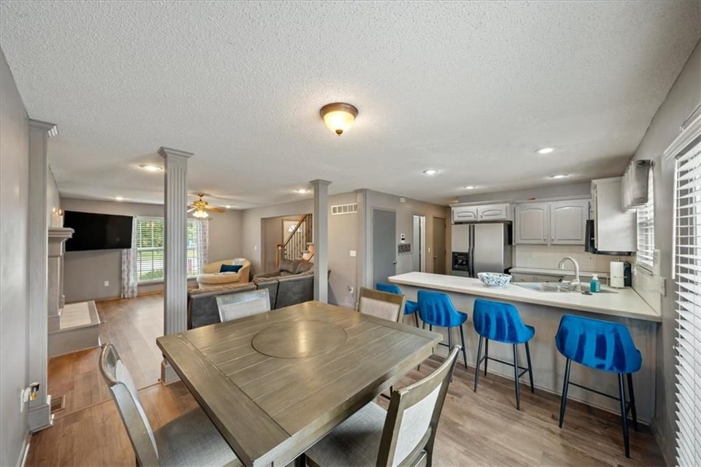 Photo 8 of 42 - 416 N Hickory Street, Gardner, KS 66030