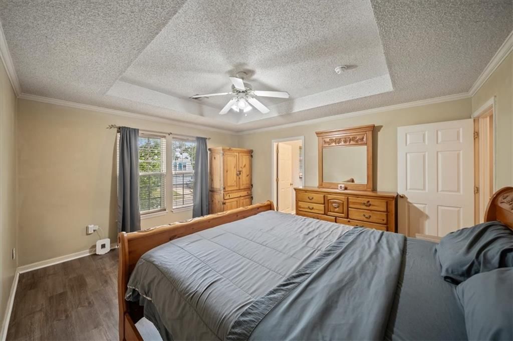 Photo 17 of 42 - 416 N Hickory Street, Gardner, KS 66030