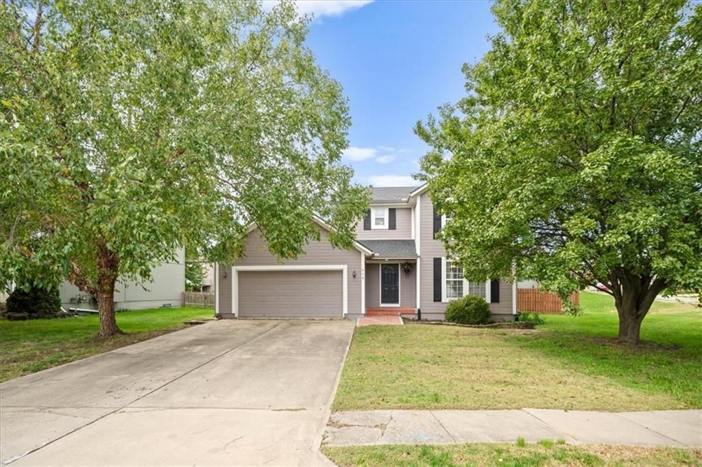 416 N Hickory Street, Gardner, KS: listing photo 3