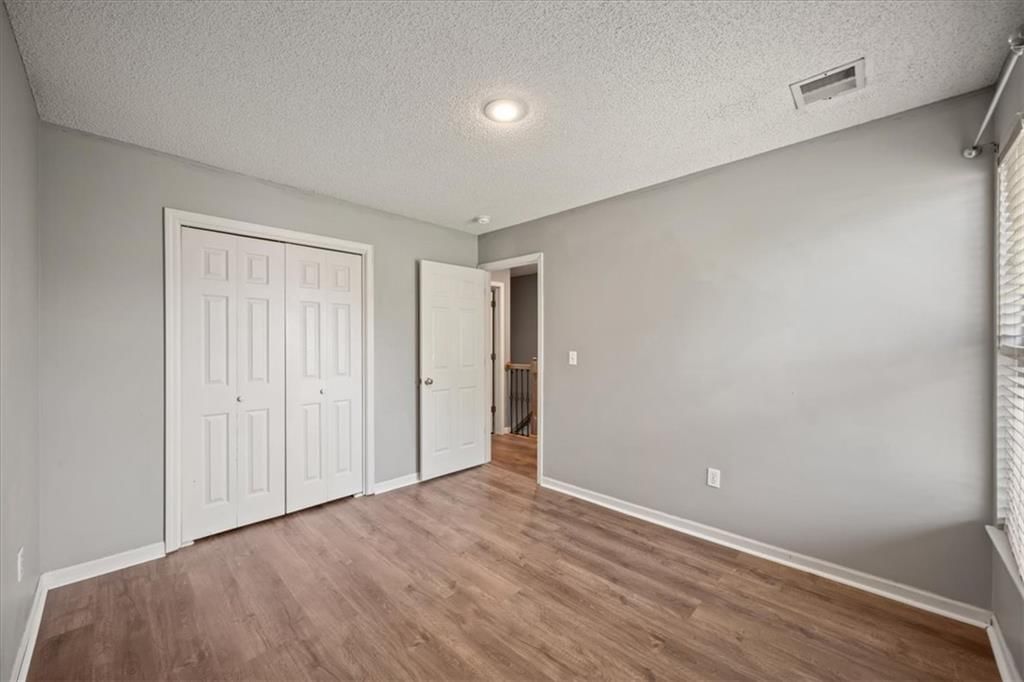 Photo 21 of 42 - 416 N Hickory Street, Gardner, KS 66030