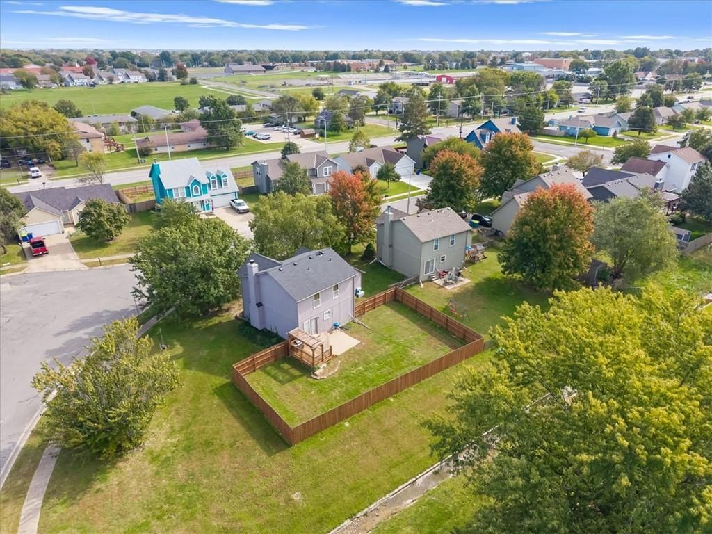 Photo 35 of 42 - 416 N Hickory Street, Gardner, KS 66030
