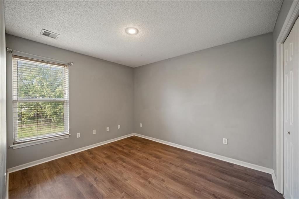 Photo 20 of 42 - 416 N Hickory Street, Gardner, KS 66030