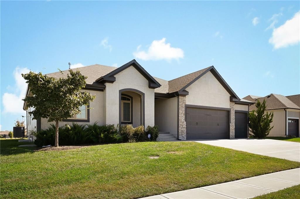 4824 SW 3rd Street, Blue Springs, MO