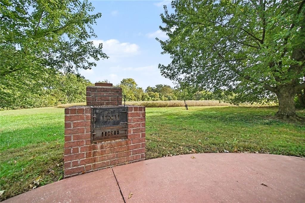Photo 27 of 36 - 24909 E Blue Mills Road, Independence, MO 64058