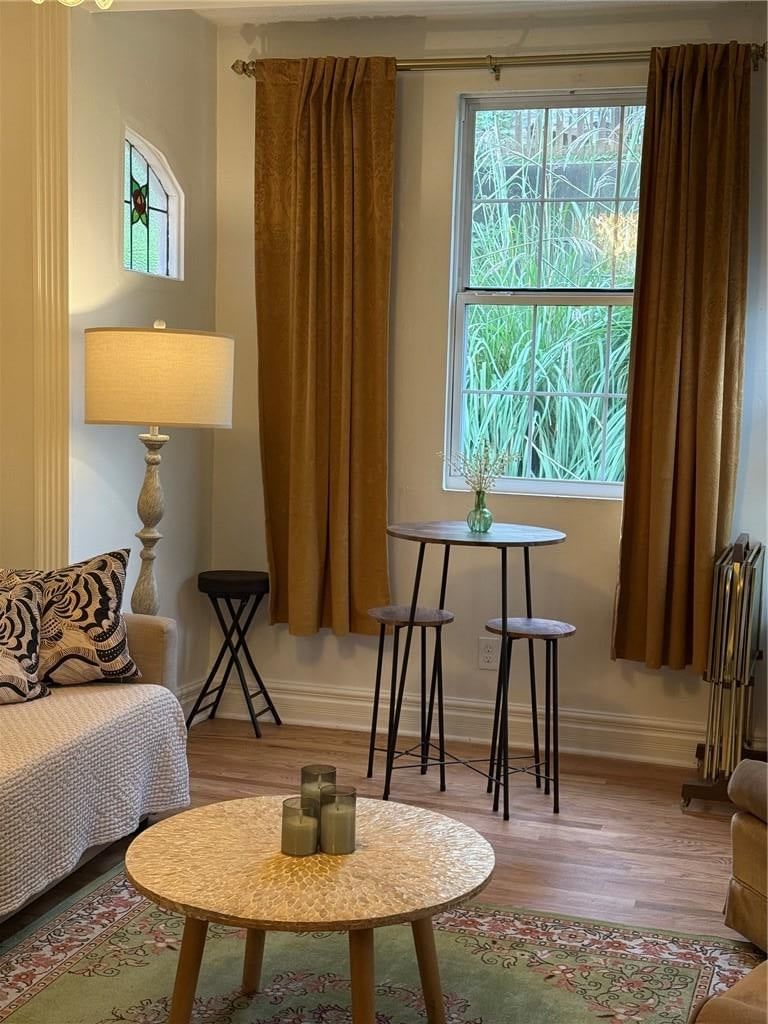 6 W 12th Street, Parkville, MO: listing photo 3