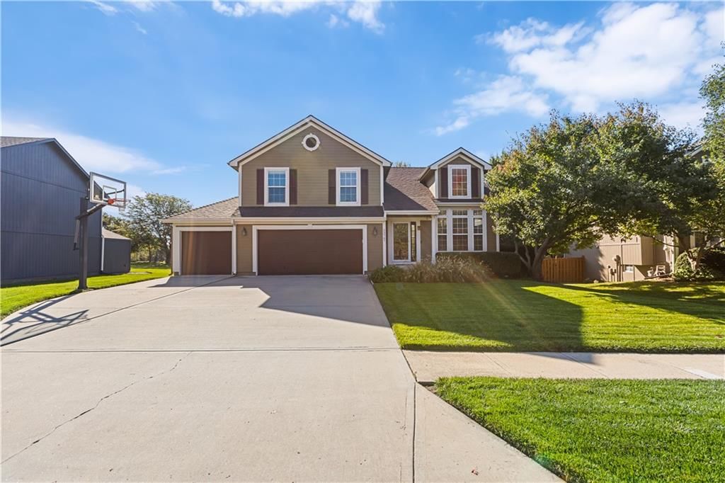 23707 W 58th Terrace, Shawnee, KS