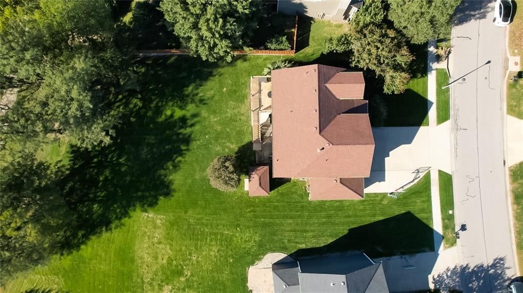 Photo 26 of 26 - 23707 W 58th Terrace, Shawnee, KS 66226