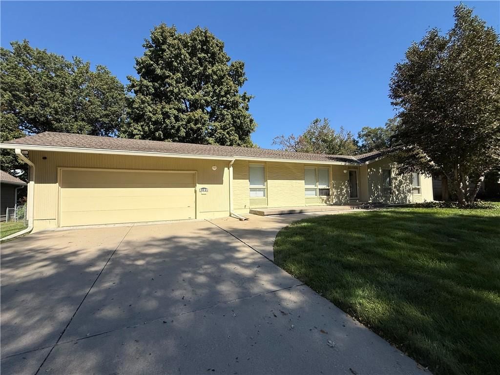4100 W 100th Terrace, Overland Park, KS