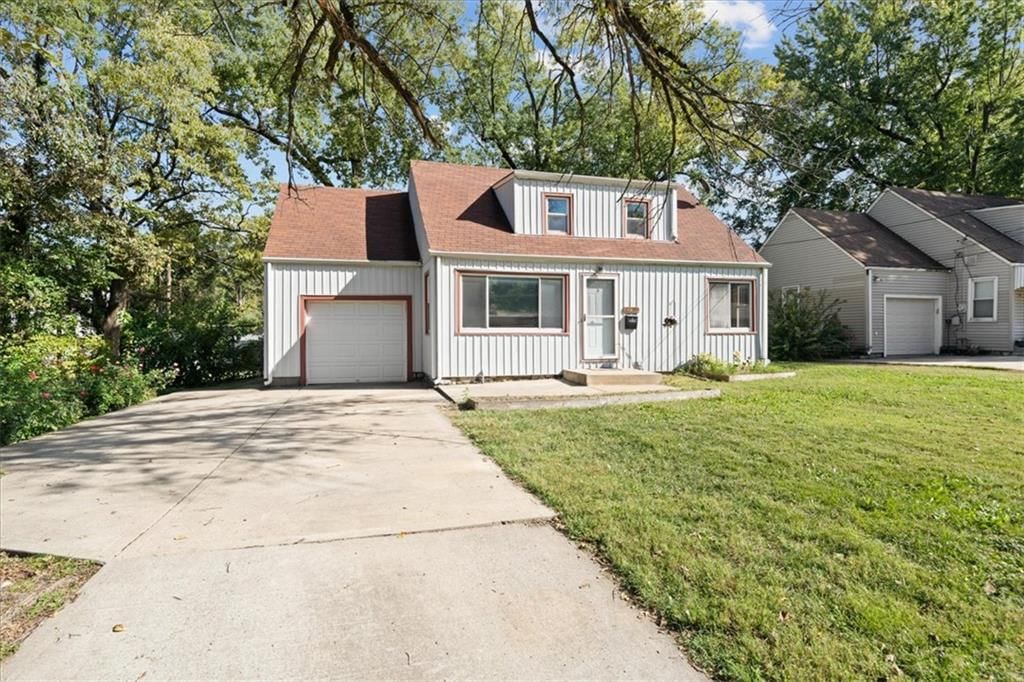 6739 Floyd Street, Overland Park, KS