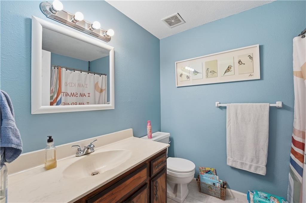 Photo 25 of 43 - 7415 NW 80th Terrace, Kansas City, MO 64152