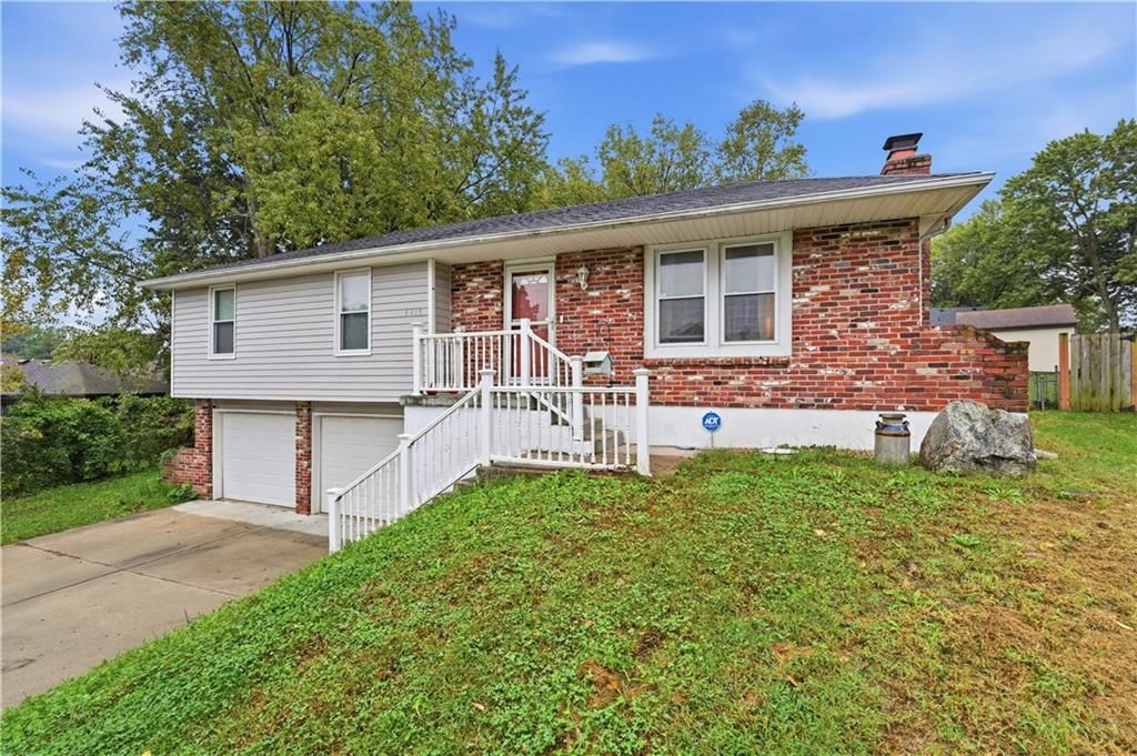 7415 NW 80th Terrace, Kansas City, MO: listing photo 3