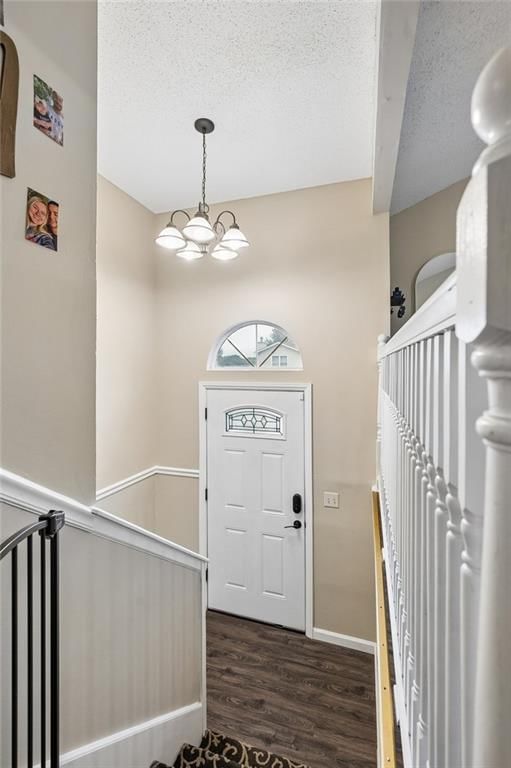 1432 NW Yankee Drive, Blue Springs, MO: listing photo 3