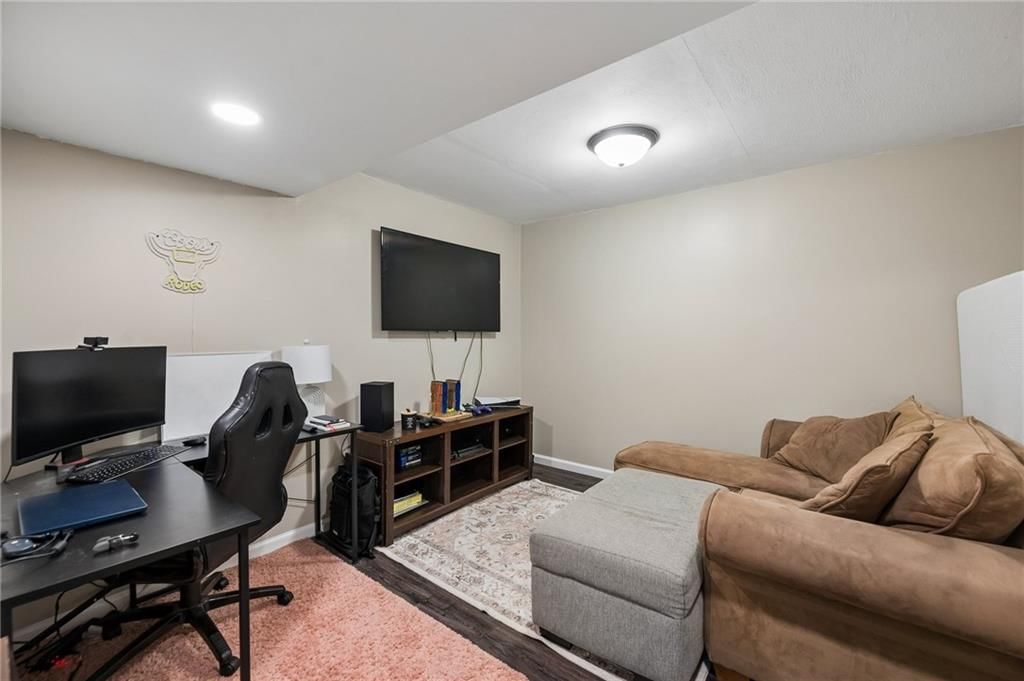 Photo 28 of 35 - 1432 NW Yankee Drive, Blue Springs, MO 64015